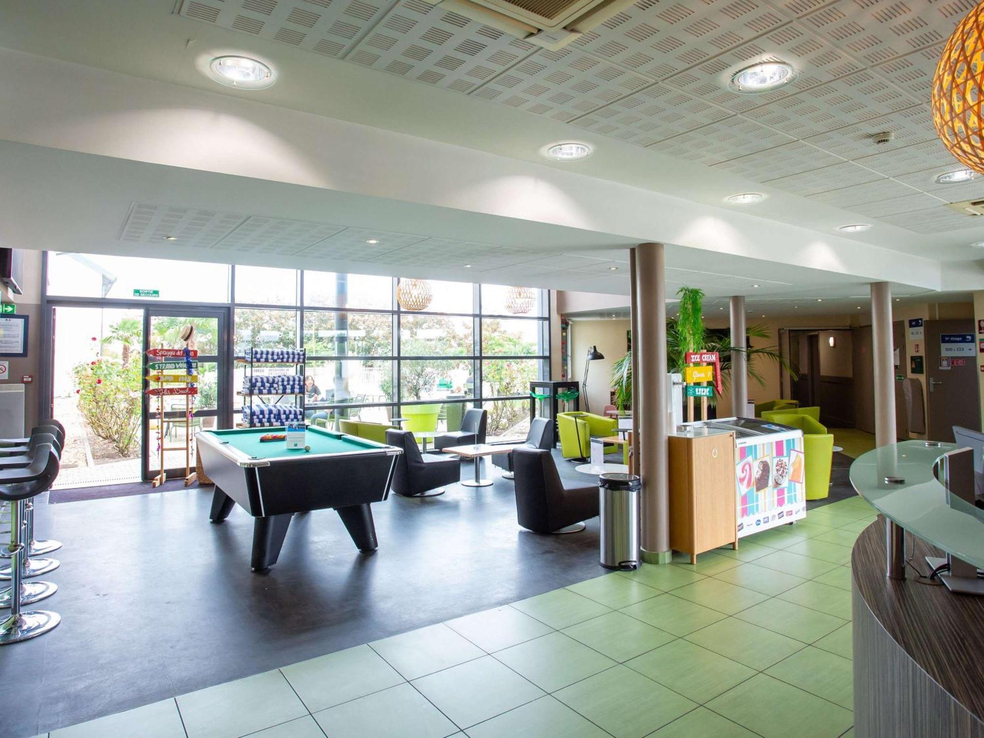 Hotel ibis Styles Bourges Exterior foto